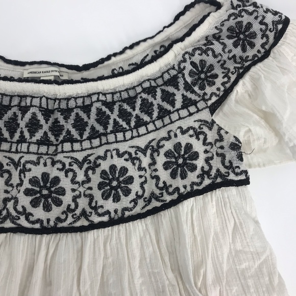 American eagle off the shoulder top medium floral embroidered boho - Picture 6 of 7